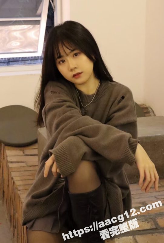 摄影师酒店约炮饥渴嫩模 自慰揉穴求操 黑丝足交口交后入 骚得让人受不了-51吃瓜网