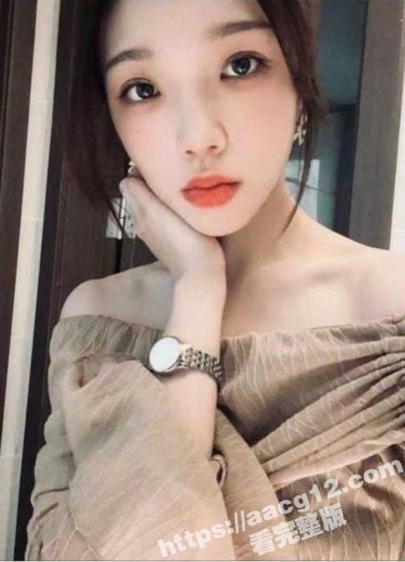 苗条反差人妻不雅私拍流出 纤细美腿卖弄风骚 紫色乳头身经百战 浓密私处性欲极强-51吃瓜网