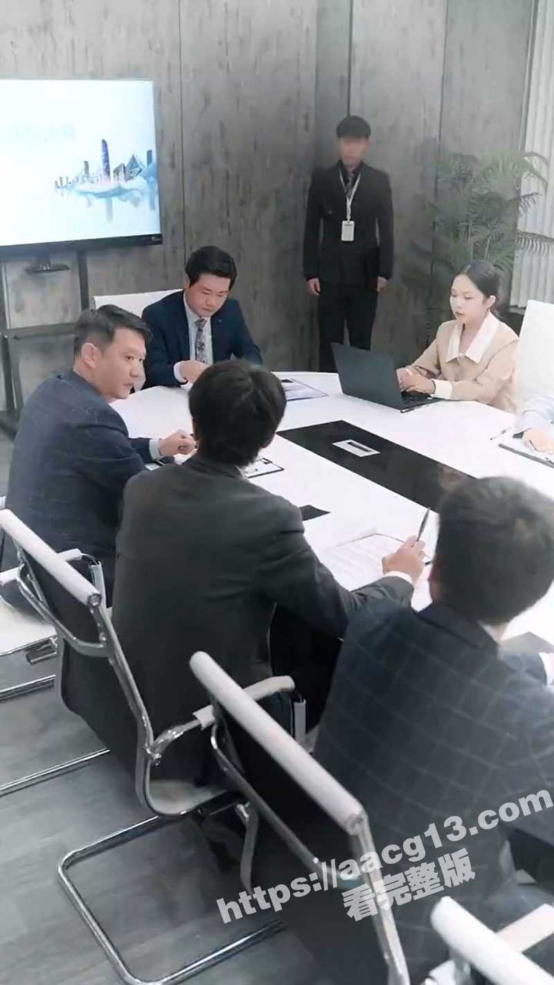 每日短剧 《摸鱼达人操作惊呆白富美》秦寻凭借高超的摸鱼技巧 更令白富美夏宁刮目相看 展开一系列的故事。 - 51吃瓜网-51吃瓜网