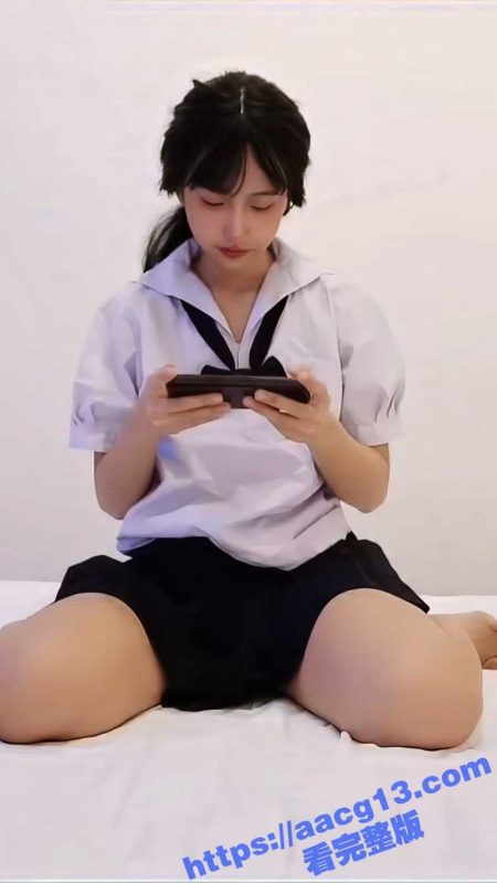 高颜值清纯学生妹 美腿肥臀身材极品 为了零花钱约炮富二代 成为人形飞机杯 躺在床上任由玩弄-51吃瓜网