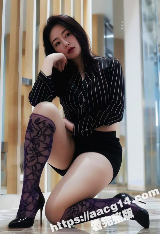 叔嫂禁忌剧情 开档黑袜骚货被小叔子强奸 厨房地板染红姨妈血 家庭乱伦大片-51吃瓜网