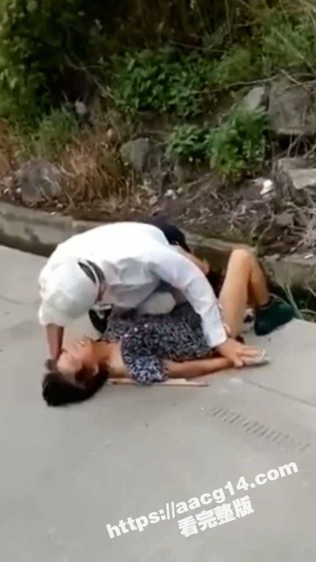 老年人狂热夕阳红当街开干  大爷众目睽睽脱光大妈内裤强奸 大爷大妈玩得比年轻人还要过火-51吃瓜网