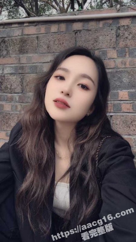 惊险乱伦！海角大神会喷水的亲姐姐 调教姐姐户外真空做爱时 竟突然窜出一条毒蛇-51吃瓜网