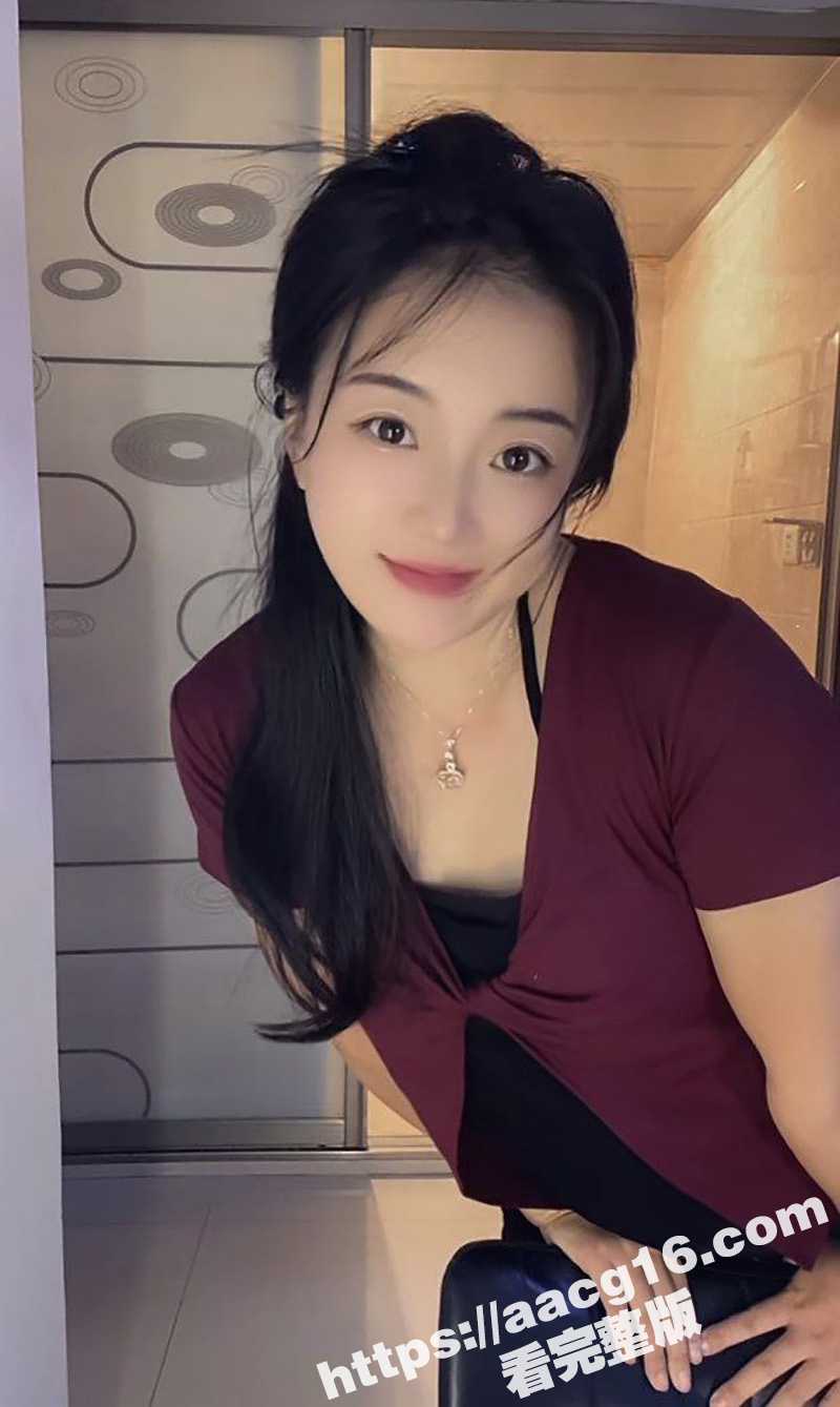 在表姐房间按摄像头 意外偷拍到玉指抽插骚逼 换着姿势玩穴到高潮 真想直接去操她啊 - 51吃瓜网-51吃瓜网