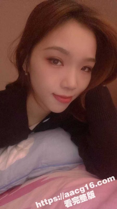 汕头御姐女神 刘思涵 身材纤细长腿尤物 人前女神人后母狗 和男同事微信视频 裸聊录屏被泄密流出-51吃瓜网