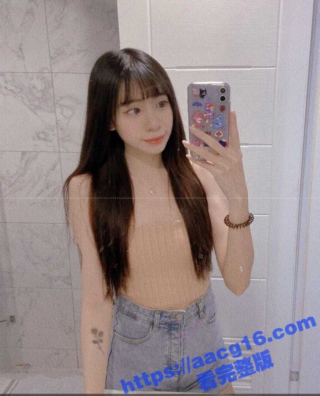 台湾高雄某公司前台 叶玉婷 不雅视频流出 逼脸同框发情自摸 情趣换装展示妖娆身材-51吃瓜网