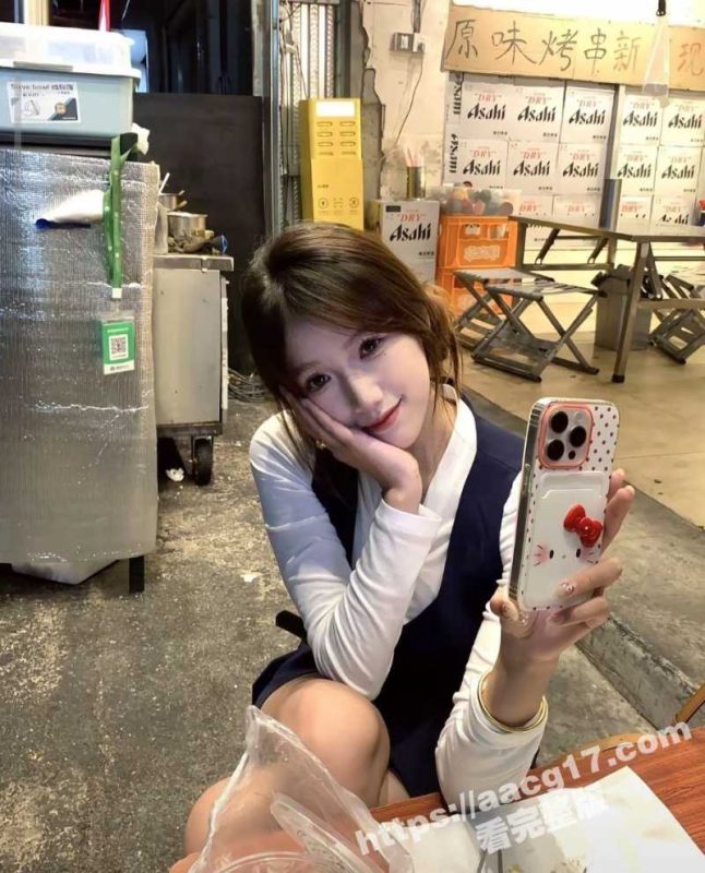 渣男约炮抖音小网红ZYoix 边操逼边拍给朋友炫耀 不雅视频全网疯传！-51吃瓜网