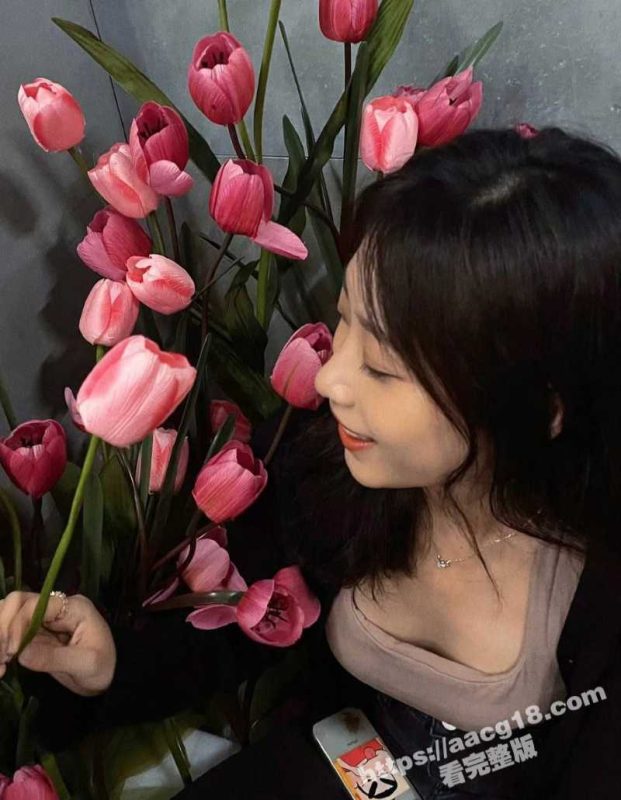 河北小情侣同居日常 大尺度性爱视频泄密 丰满蜜桃臀被疯狂插入 口爆吞精 骚气十足-51吃瓜网