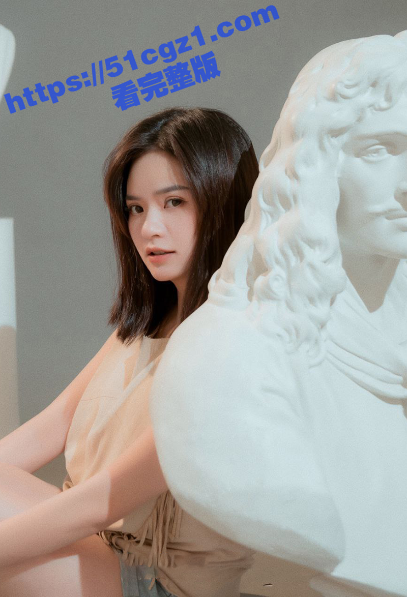 重庆淫荡人妻 刘霞 反差婊欲求不满与群内好友裸聊并在酒店里偷情被炮友大屌无套操弄 - 51吃瓜网-51吃瓜网