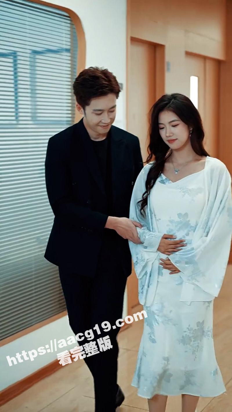 重生短剧《为追白月光，老公拒签病危通知书》男人为了白月光 不惜捅死怀孕的老婆 - 51吃瓜网-51吃瓜网