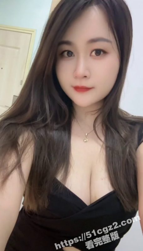 淫乱KTV系列 极骚淫妻骑乘位狂操 多汁骚穴被掰喷尿 歌声也盖不住母狗的浪叫声-51吃瓜网