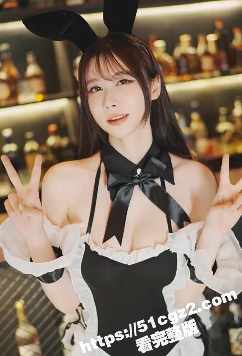 B站高颜值博主 一只小仙若 直播时喜欢穿各种黑丝情趣装跳骚舞勾引大哥 粉丝留言能不能射主播逼里 - 51吃瓜网-51吃瓜网