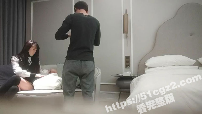 利哥探花直播翻车现场 被警察抓现场！前一秒大力操逼！后一秒吓得鸡巴都软了！-51吃瓜网