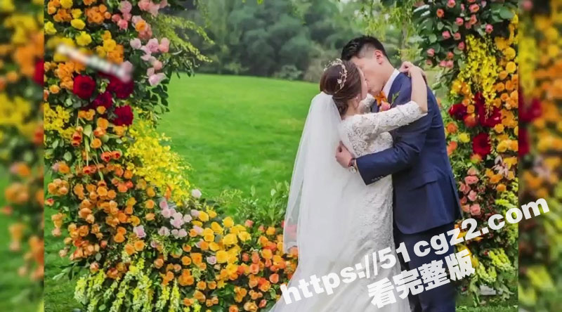 新婚娇妻当晚穿上婚纱被绿帽老公献给兄弟疯狂抽插肛门 新郎却在一旁打飞机 ！-51吃瓜网