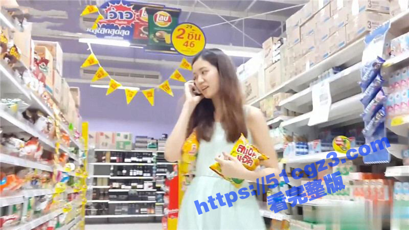 抄底大神商场跟踪偷拍 长裙美女竟然真空逛超市 裙下多毛小黑鲍漏风非常凉快-51吃瓜网