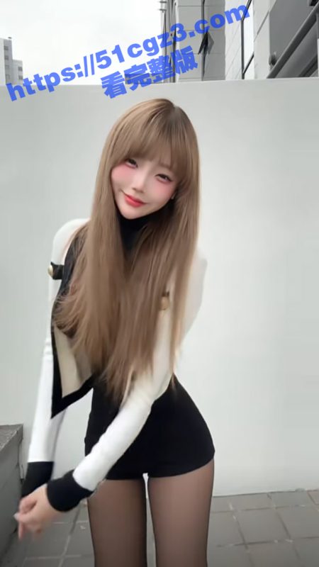 疑似抖音300万粉丝网红c7裸聊视频曝光 全程无码自慰画面高能-51吃瓜网