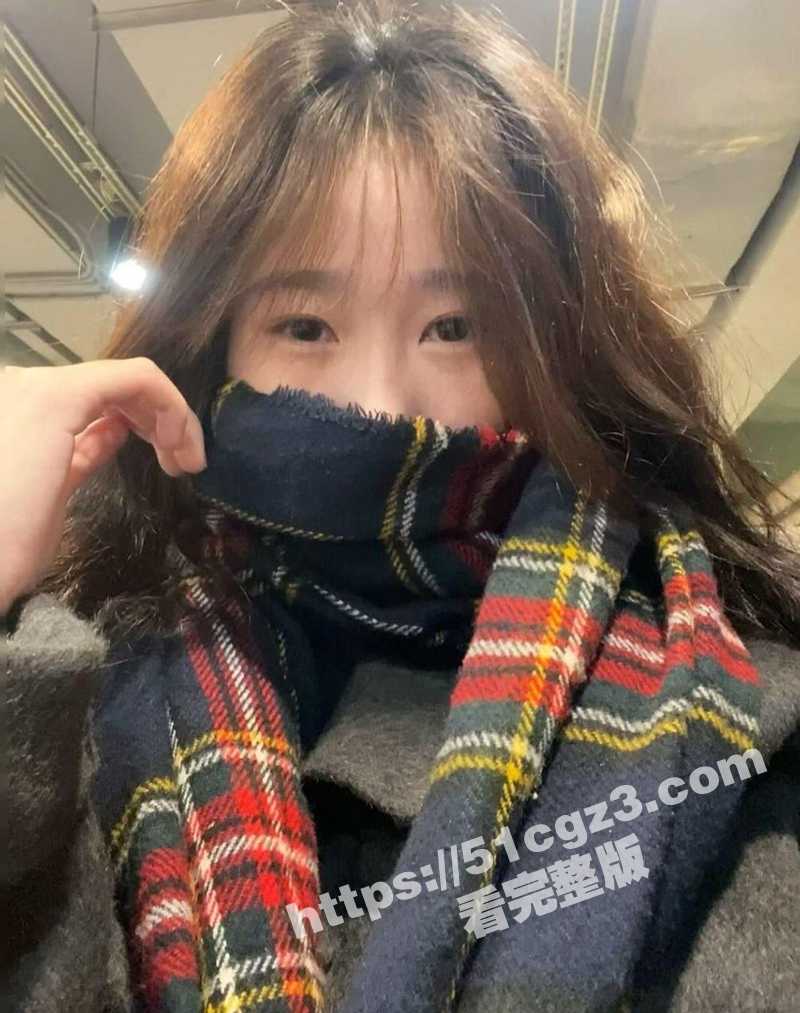 香港九龙三育中学反差嫩妹 卫生间用假屌自慰给男友看 逼毛杂乱小穴粉嫩主打一个真实 - 51吃瓜网-51吃瓜网