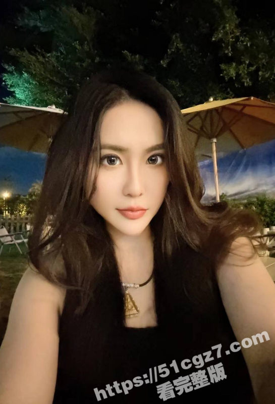 八块腹肌大屌猛男 碳水炸弹 爆操新婚人妻 3P花式调教 被操到失智淫叫 一字马爆操白虎嫩穴-51吃瓜网