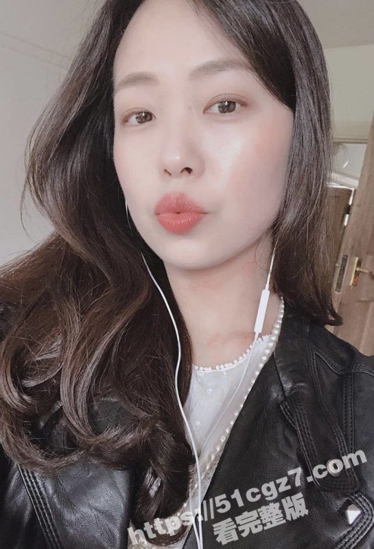 沈阳离异少妇约炮视频曝光 气质少妇逼痒难耐大战年轻鲜肉 跪地疯狂吸屌 彻底沦为母狗肉便器-51吃瓜网