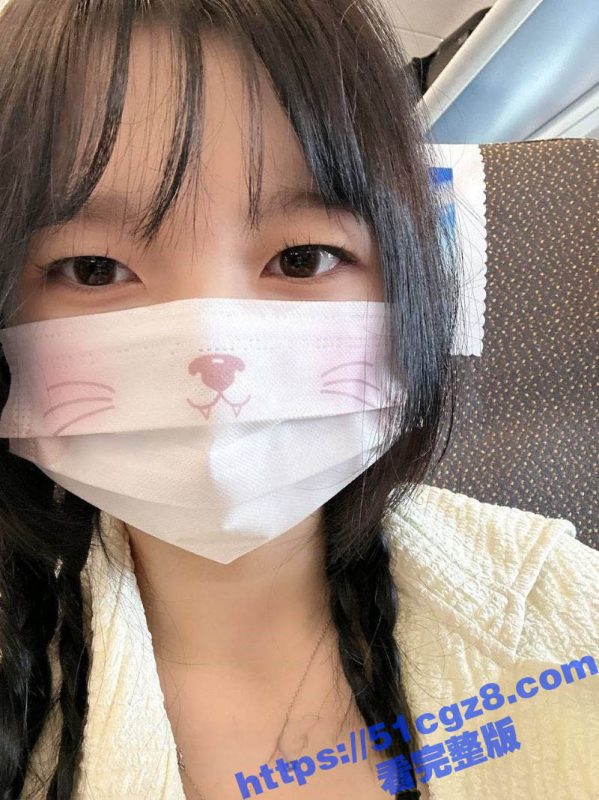 SM调教JK黑丝清纯妹子 一边被炮机抽插一边往逼上滴蜡 还要再加一根按摩棒一起捅！-51吃瓜网