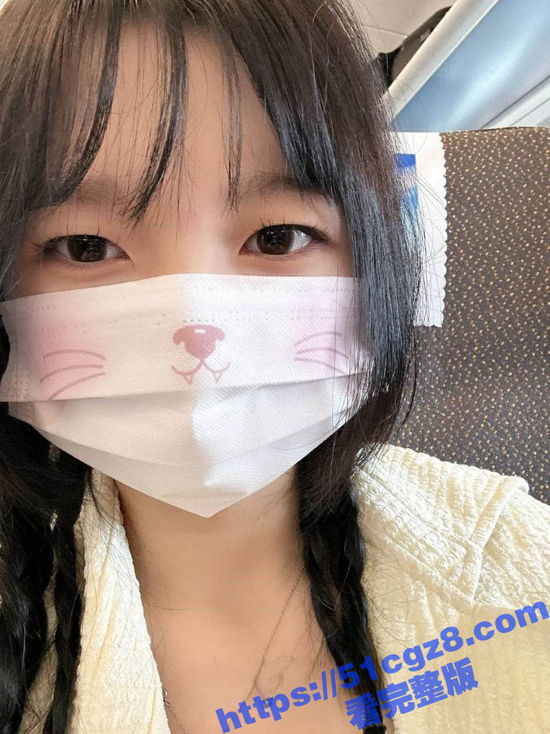 SM调教JK黑丝清纯妹子 一边被炮机抽插一边往逼上滴蜡 还要再加一根按摩棒一起捅！ - 51吃瓜网-51吃瓜网