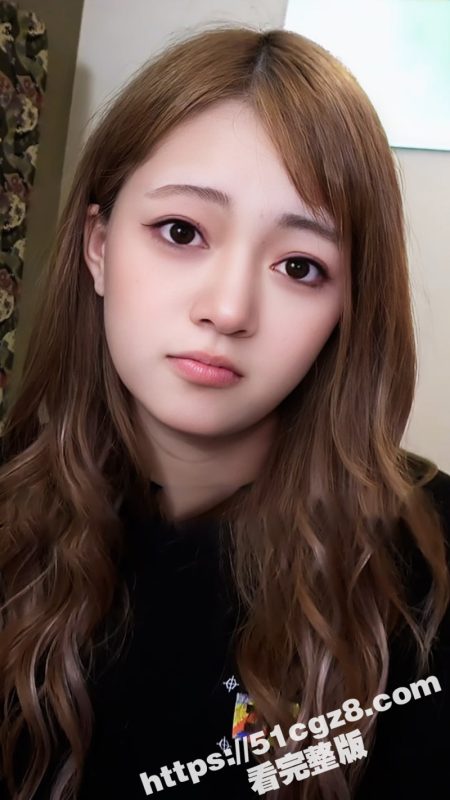 高颜值乖巧嫩妹  背地里却是个十足的反差婊 酒店被5人轮奸 轮番口交深喉抽插 太震撼了-51吃瓜网