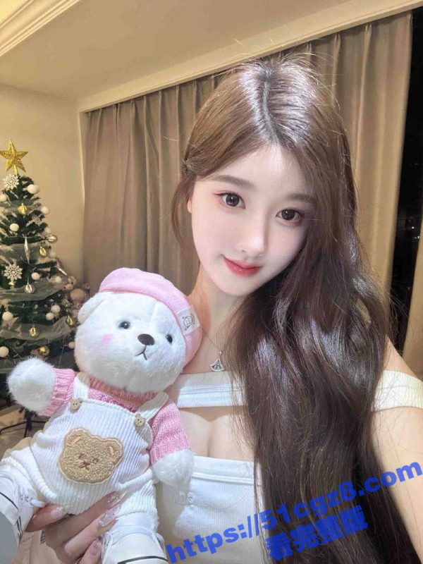 表面端庄高雅的尤物女神 私下居然和金主车震偷情 白虎嫩穴被肉棒填满 淫叫声骚气十足-51吃瓜网