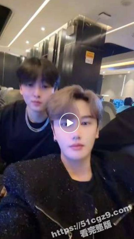 解放西夜场男模 王璨 03年大海王 谈恋爱期间多次出轨玩多人运动 强奸女友闺蜜 不雅视频大量涌出-51吃瓜网