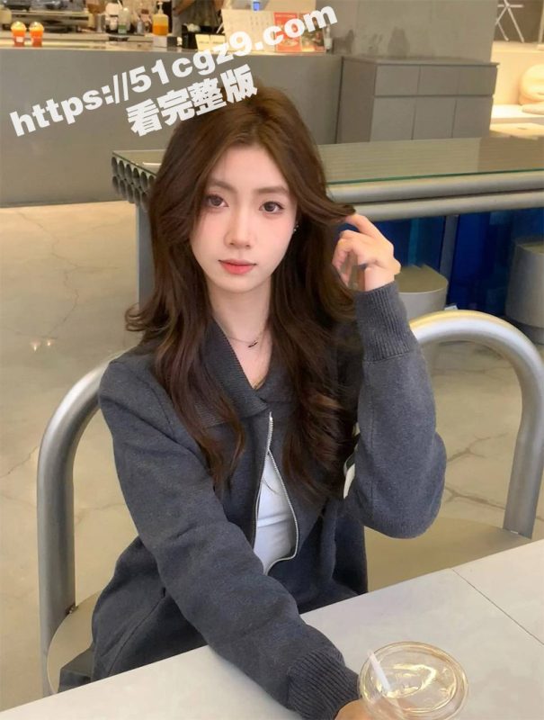 约炮大神苏北第一深情 肏女无数无套性爱 强制深喉喝尿颜射 目前已500人斩 全网最全大合集抢先看-51吃瓜网