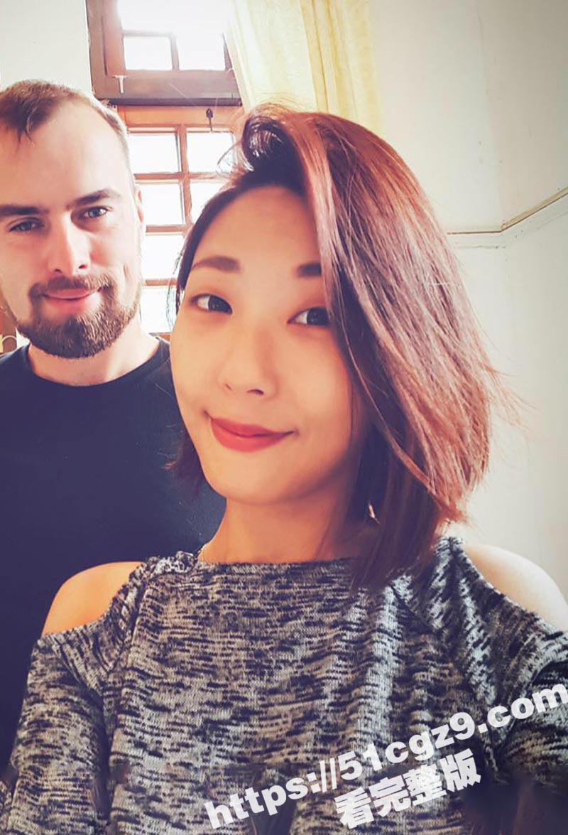 台湾少妇与洋人上司偷情性爱视频泄密 良家人妻沉沦性爱被洋屌征服 全程露脸吸屌吞精被无套爆操 - 51吃瓜网-51吃瓜网