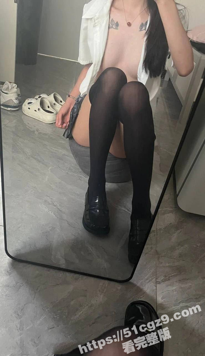 厦门大学大一新生林惠自慰视频大曝光 黑丝制服自慰棒玩具齐上手 可爱学生妹玩得花啊 - 51吃瓜网-51吃瓜网