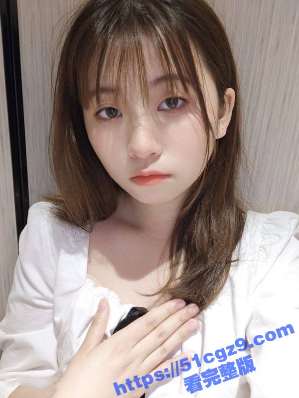 摄影师私拍接活 长腿肥臀骚母狗 约拍私房照玩出感觉 被摄影师拿下爆操 暴力抽插淫叫不断-51吃瓜网