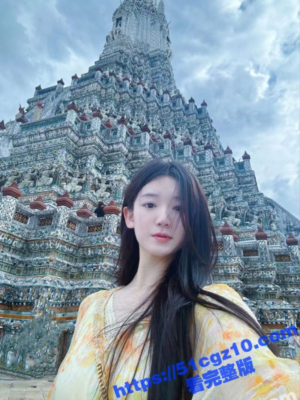 小红书颜值博主 一颗小葡萄 山东菏泽骚母狗 大奶长腿身材极品 被土豪定制诱惑私拍 私密视频流出-51吃瓜网