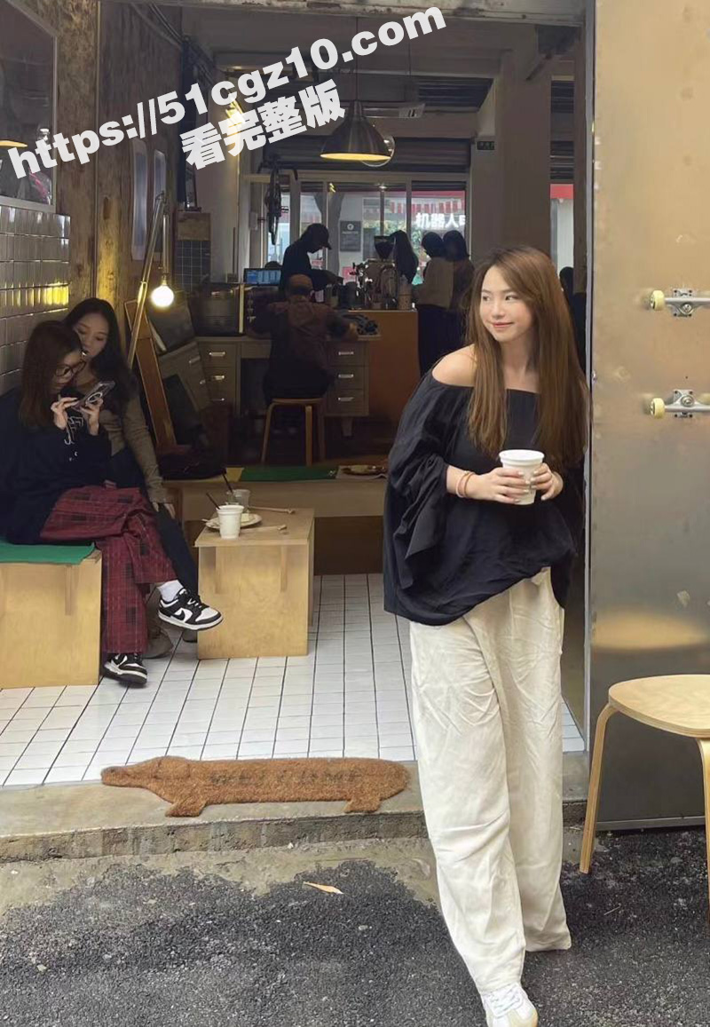 广州长腿骚女 柳青 极品身材反差母狗 喜欢在户外找人做爱 渴望被内射的快感 做爱私拍被渣男流出 - 51吃瓜网-51吃瓜网