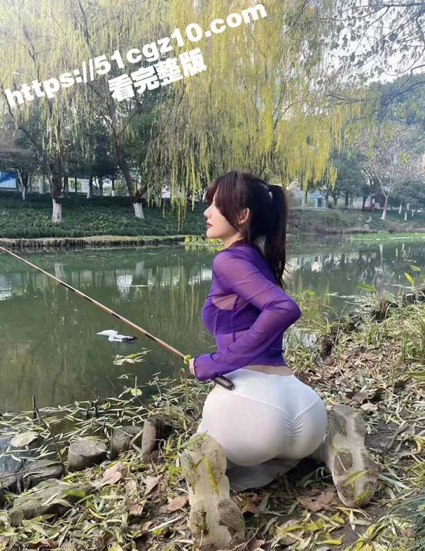 极品身材钓鱼媛与钓鱼佬桥底激情野战 被同行偷拍曝光！果然钓鱼佬除了钓不到鱼 别的什么都能碰见-51吃瓜网