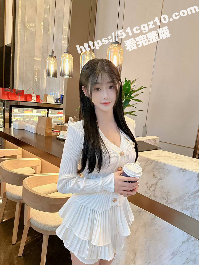 情侣性爱实录 高颜值反差女友深喉跪舔吃鸡 情趣制服渔网袜后入猛干 引得小骚货浪叫连连！ - 51吃瓜网-51吃瓜网