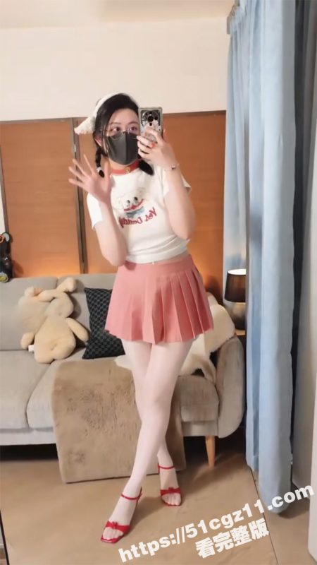 抖音人气母狗 Naimi奶咪 大奶肥臀极品尤物 扯开丝袜秀无毛嫩穴 最新私拍福利流出-51吃瓜网