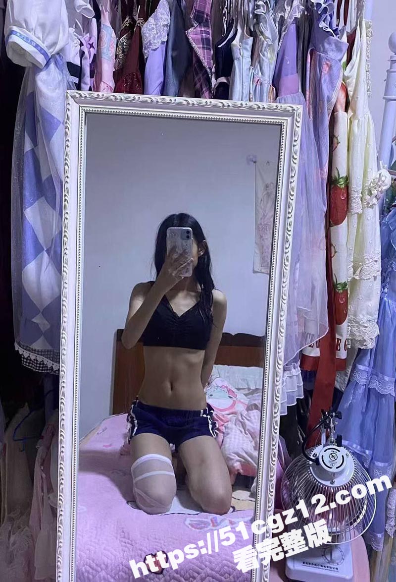 山西高校大眼学生妹淫浪私拍 清纯少女家中化身小母狗 掰逼抠穴淫骚自慰 发骚吸吮沾满淫液玉指! - 51吃瓜网-51吃瓜网