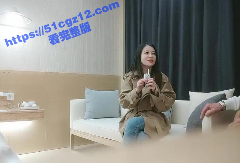 探花大神约操长发美少妇  美女穿开裆黑丝跪地吸屌 粉嫩蜜穴被舔弄揉搓  遭大屌狂操投降 主动要求无套快射-51吃瓜网