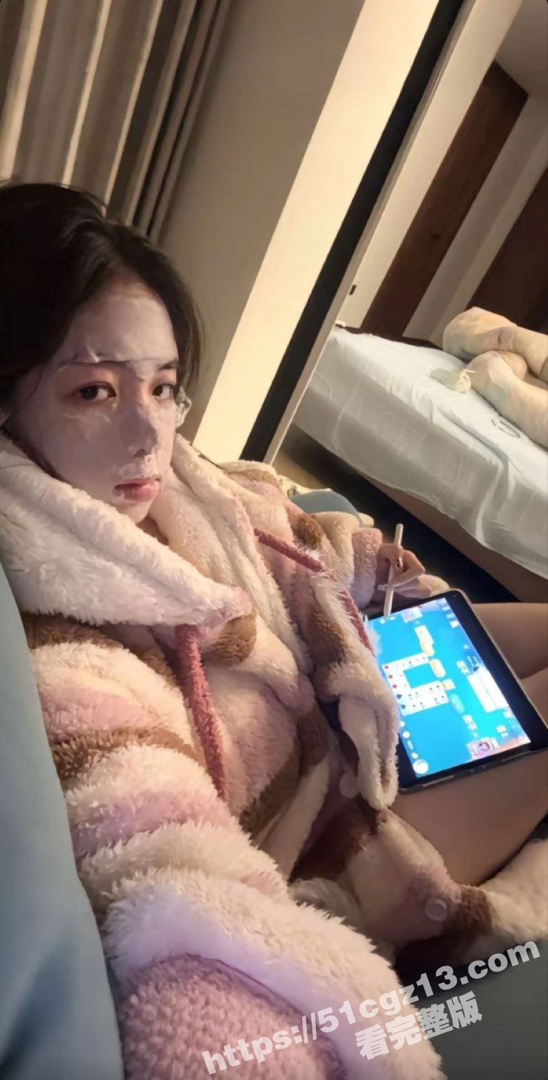 极品童颜巨乳白富美小网红 比比o3o 被两天干7次 骚穴被后入猛干淫水止不住的乱流 ！ - 51吃瓜网-51吃瓜网