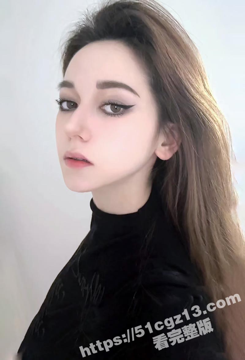 居家监控破解视频 00后超美小姐姐家中淫骚自慰 妈妈差点撞见香艳表演 激情抠弄蜜穴强制高潮 - 51吃瓜网-51吃瓜网