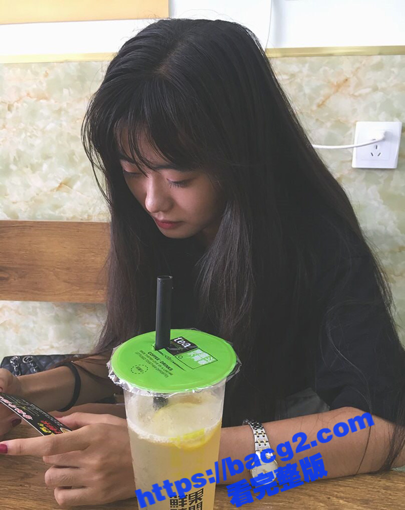 高校学妹约炮视频流出 一杯奶茶就能带走开房 反差骚货小母狗口技惊人 - 51吃瓜网-51吃瓜网