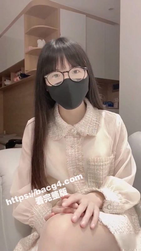 极品反差眼镜女老师 边玩骚穴边讲解生理知识 跳蛋塞逼爽到高潮全身颤抖！-51吃瓜网