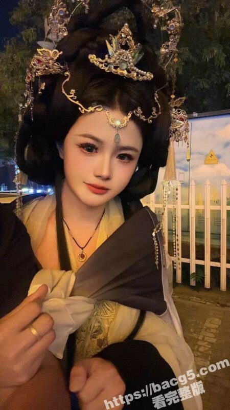 逆天老哥面基大屌萝莉 边爆菊边手淫 酣畅淋漓大战一晚 润滑油用了整整一瓶 太牛逼了！-51吃瓜网