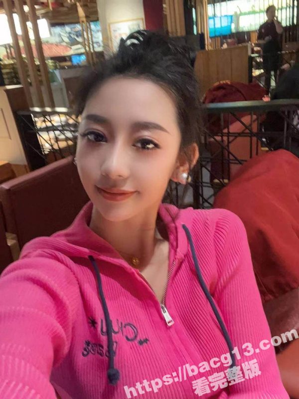 沈阳高颜值舞蹈老师 方梦婷 深情口交吃鸡喝圣水 被金主掐脖后入视频流出！-51吃瓜网