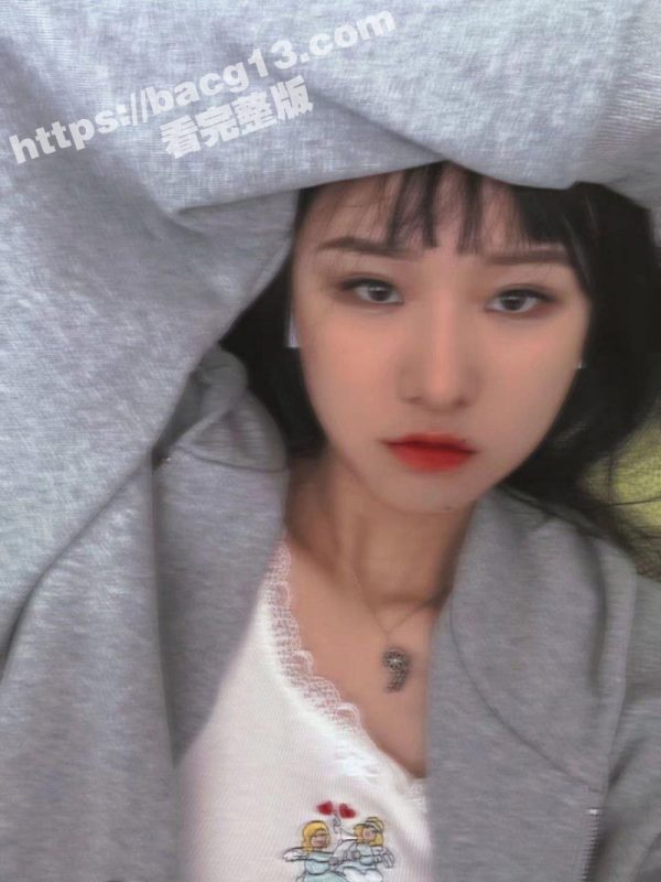 湖南交通工程学院 胡张媛 第三弹 骚母狗坐实淫荡本质 与金主一对一裸聊录屏再度流出-51吃瓜网