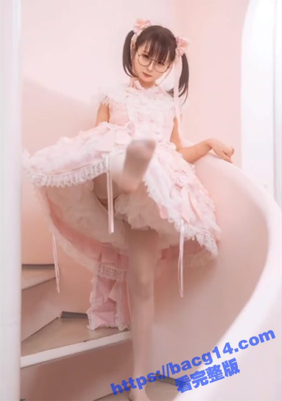 双马尾合法小萝莉 春花秋月 大奶翘臀母狗圣体 被肥猪摄影师各种私拍 露穴摸奶诱人至极-51吃瓜网