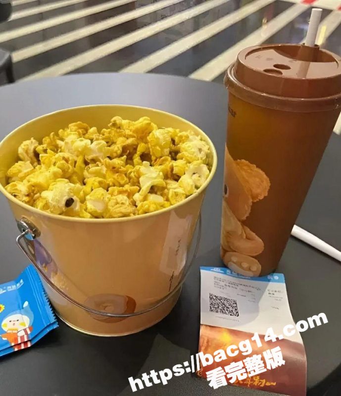 哪吒2爆火后连网黄也来蹭热度了！小姐姐电影院里边看哪吒边激情自慰 这是打算用淫水淹了陈塘关吗？-51吃瓜网