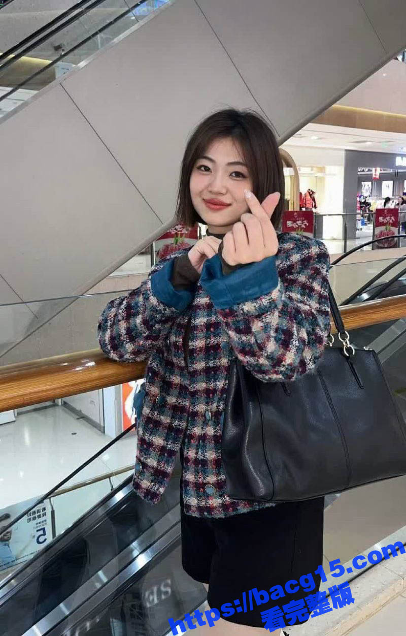 高颜值巨乳骚鸡 全裸自拍泄露 巨乳蜂腰肥臀尽显淫荡本色 看的人口水直流！ - 51吃瓜网-51吃瓜网