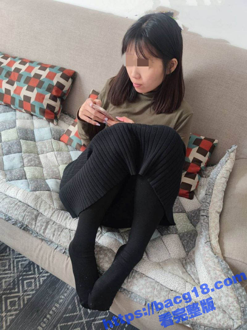 绿帽男曝光性感人妻 一被操就自动张开双腿 性瘾母狗本性彻底暴露！ - 51吃瓜网-51吃瓜网